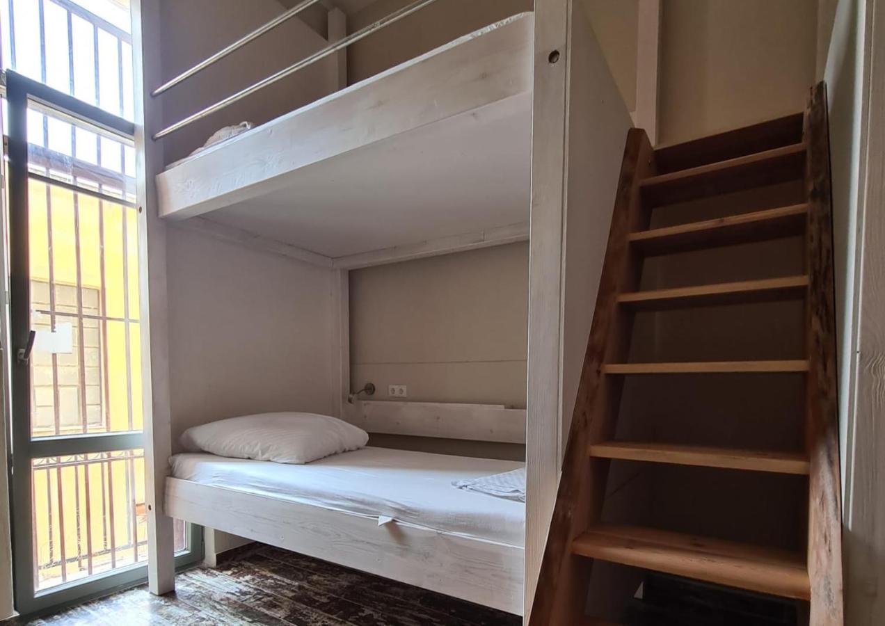Jetpak Alternative Eco Hostel Салоники Экстерьер фото